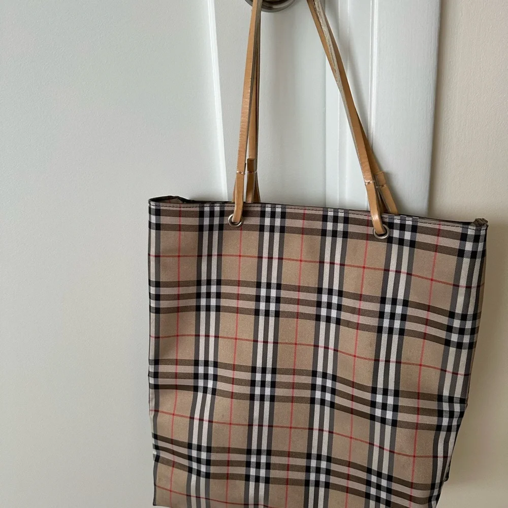 Burberry Classic Check Tote with Black Interior - Picture 3 of 3